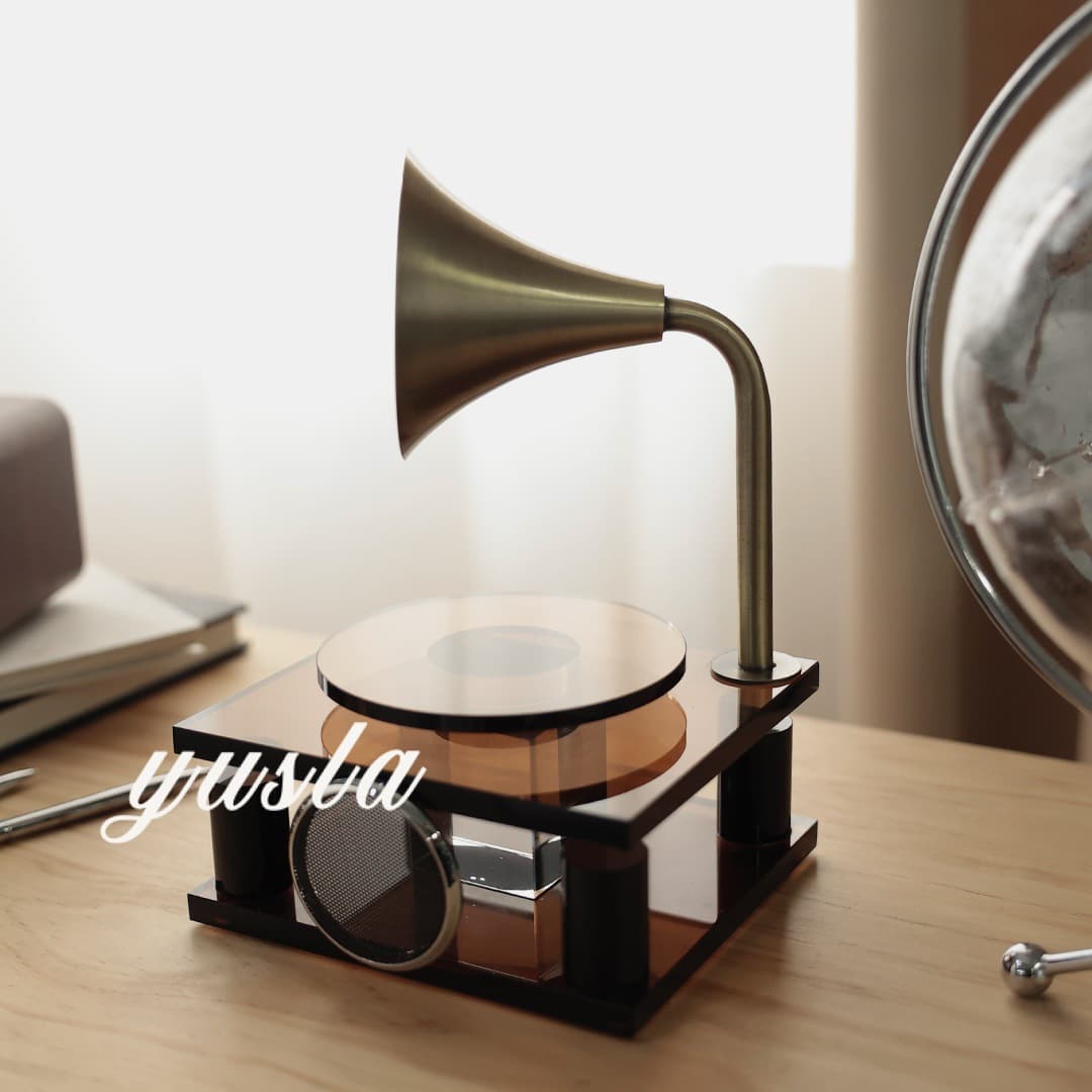 Vintage Italian Record Player Desktop Ornament Model Room Light Luxury Living Room TV Cabinet Phonograph Soft Decoration Crystal