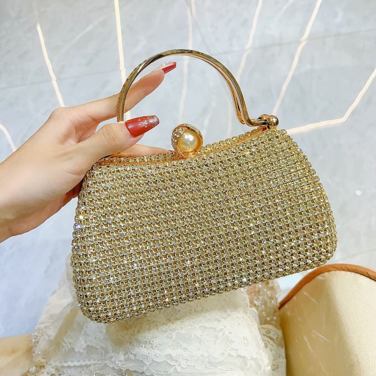 Luxury Handbag Dinner Bag Evening Bag Shiny Features Perfect for All Occasions