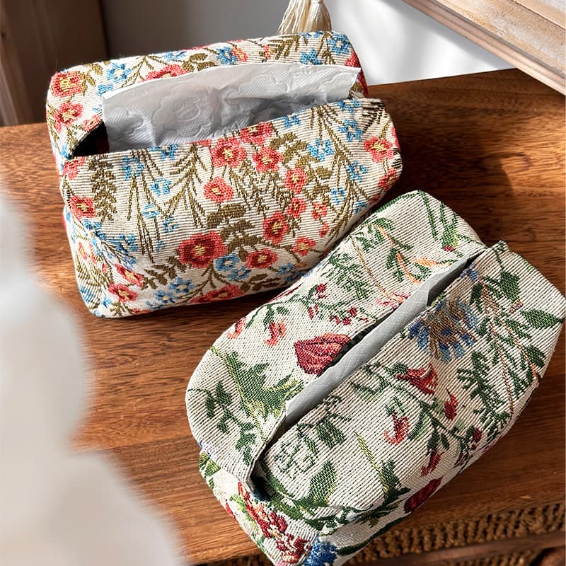 High-end, luxurious fabric tissue box with double-layer floral design; suitable for car use, living room, and coffee table use.