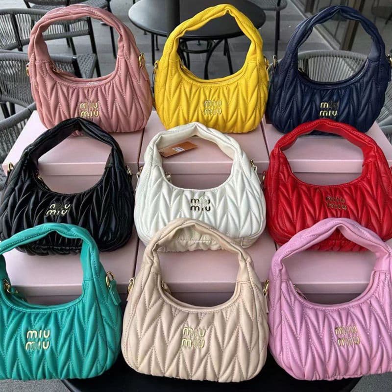 MIU New Style Handheld Dumpling Bag, Foreign Trade Handbag for Women, Single Shoulder Mini Crossbody Bag, Embroidered Pleated Cloud Bag