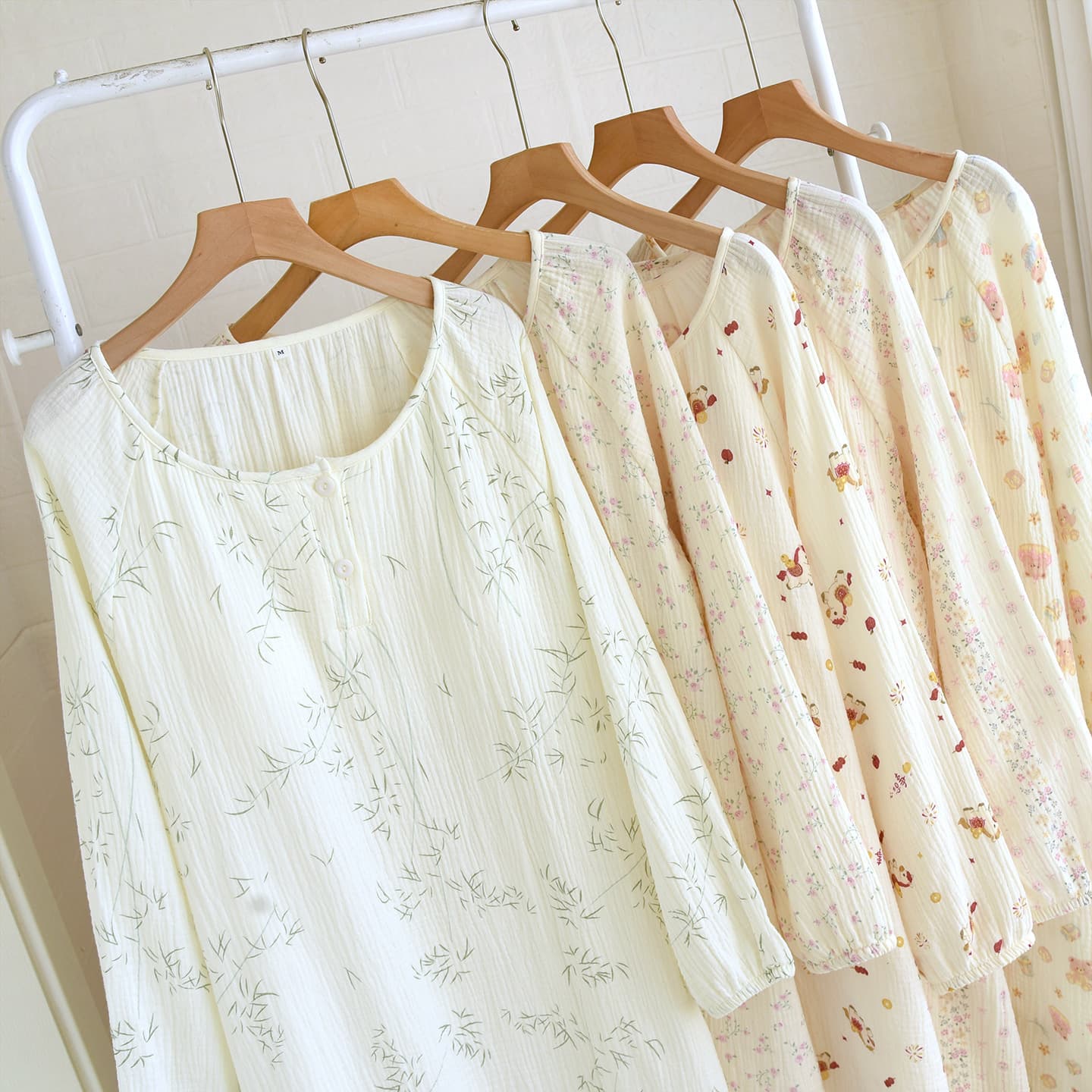Cotton Double Crepe Nightgown Women's Pure Cotton Long Sleeve Spring/Autumn Wear-Out Long Dress with Built-in Pads