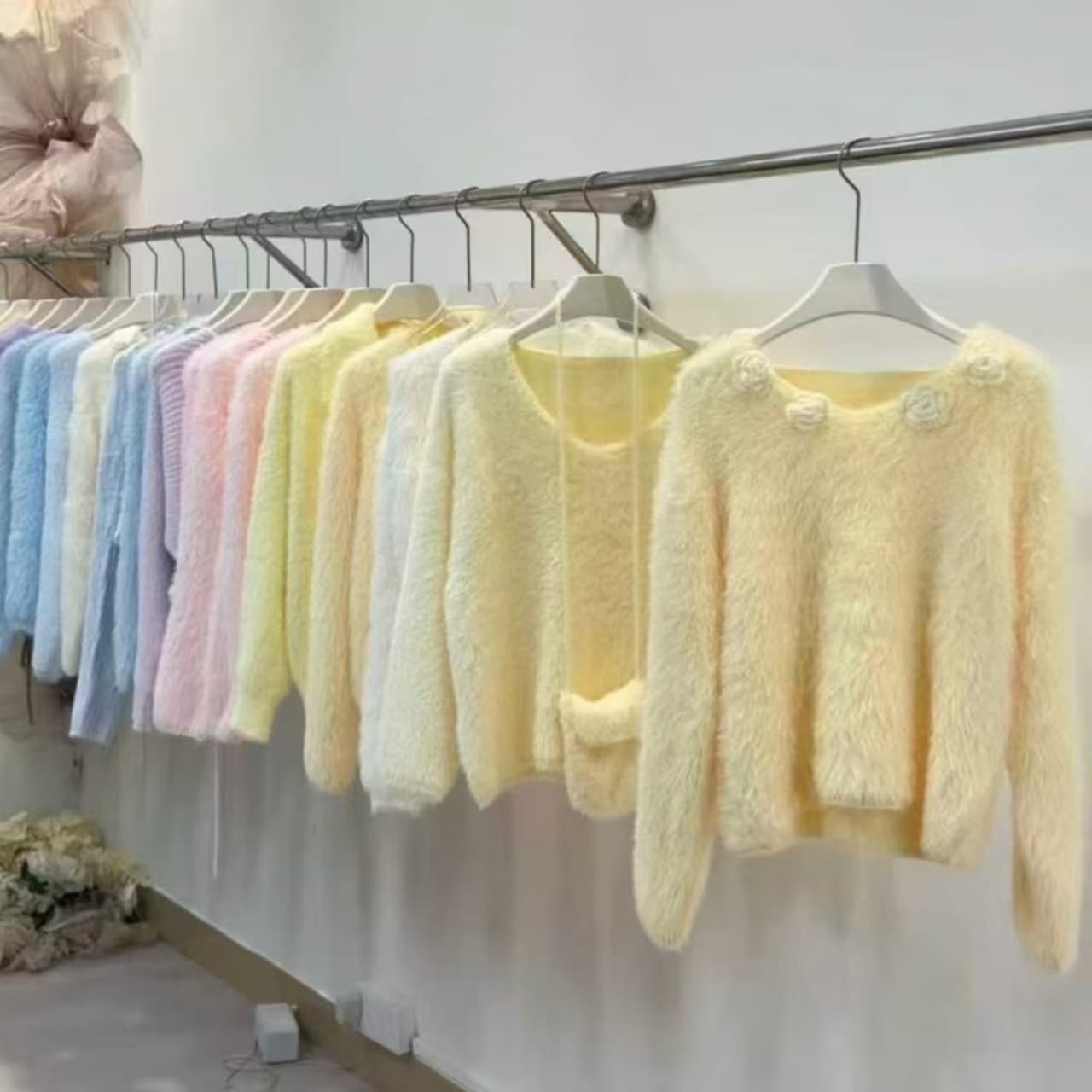 New autumn and winter imitation mink velvet V-neck sweater for women Guangzhou Thirteen Rows Knitted Sweater Three-dimensional Flower Pullover Top for Women