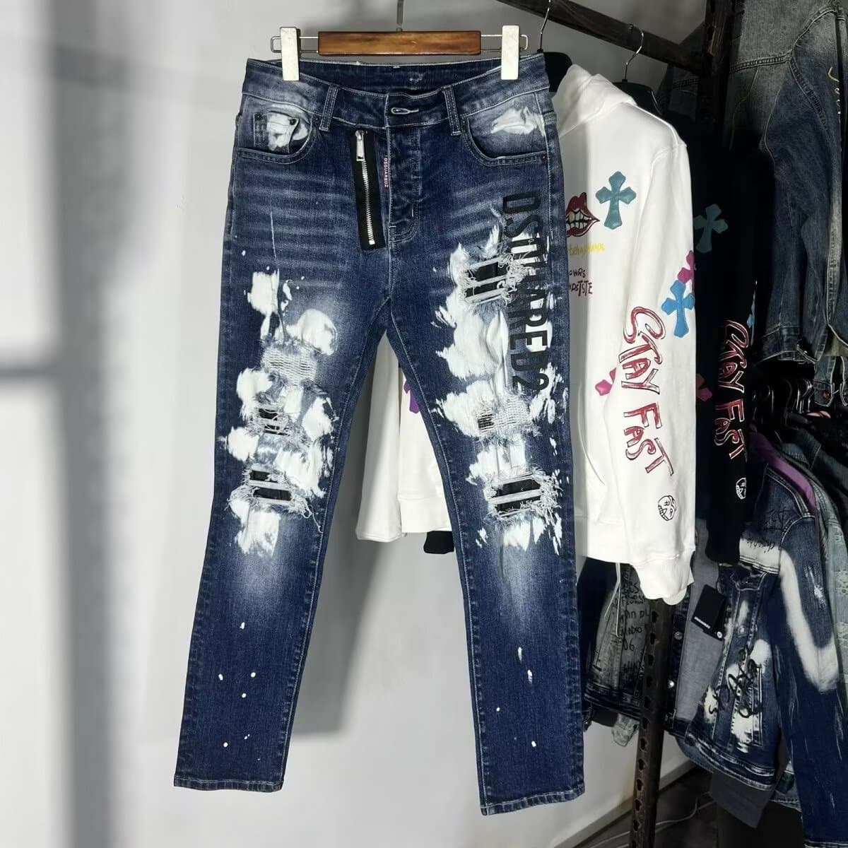 American Streetwear Patch Ripped Jeans for Men, Beggar Style Youth Light Luxury High-Street Spray Paint Casual Slim Fit Skinny Pants