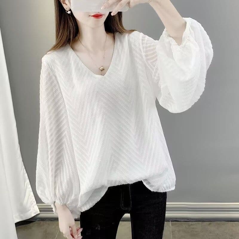 Wholesale spring and autumn new women's long-sleeved T-shirts, loose large size women's popular tops to cover the belly and make fat mm slimmer