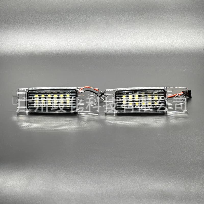 Suitable for Lexus RX300 1999-2003 car LED license plate light car license plate