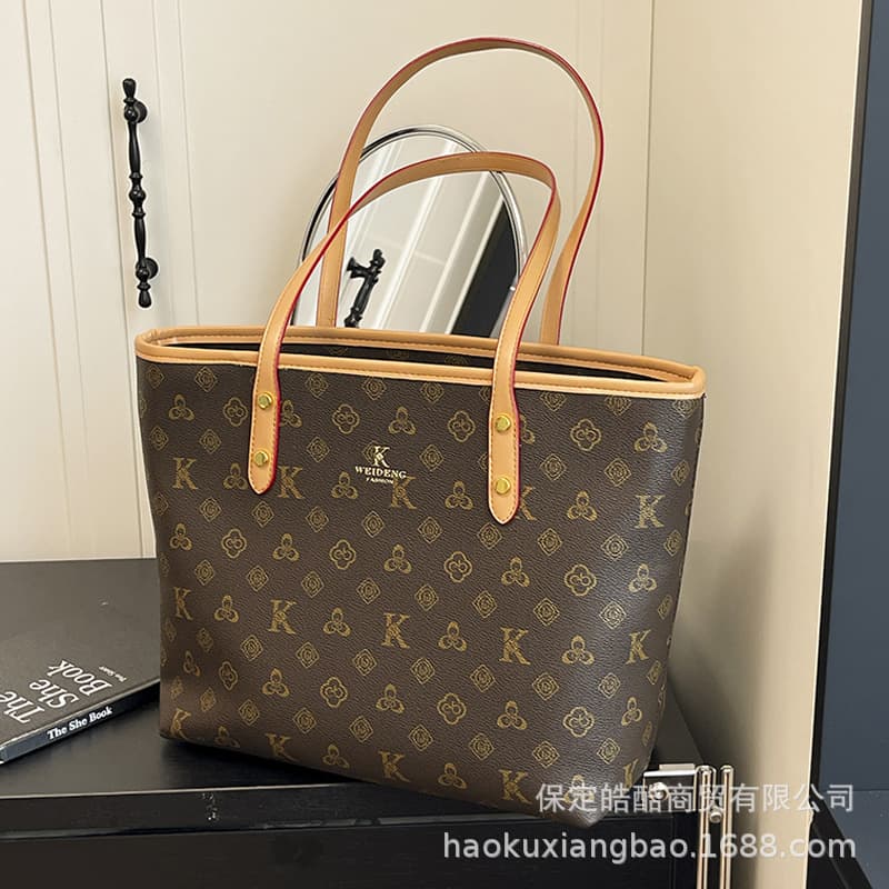 Trendy Large Capacity Women's Bag 2025 New Summer Versatile Casual Shoulder Bag Office Commute Tote Bag