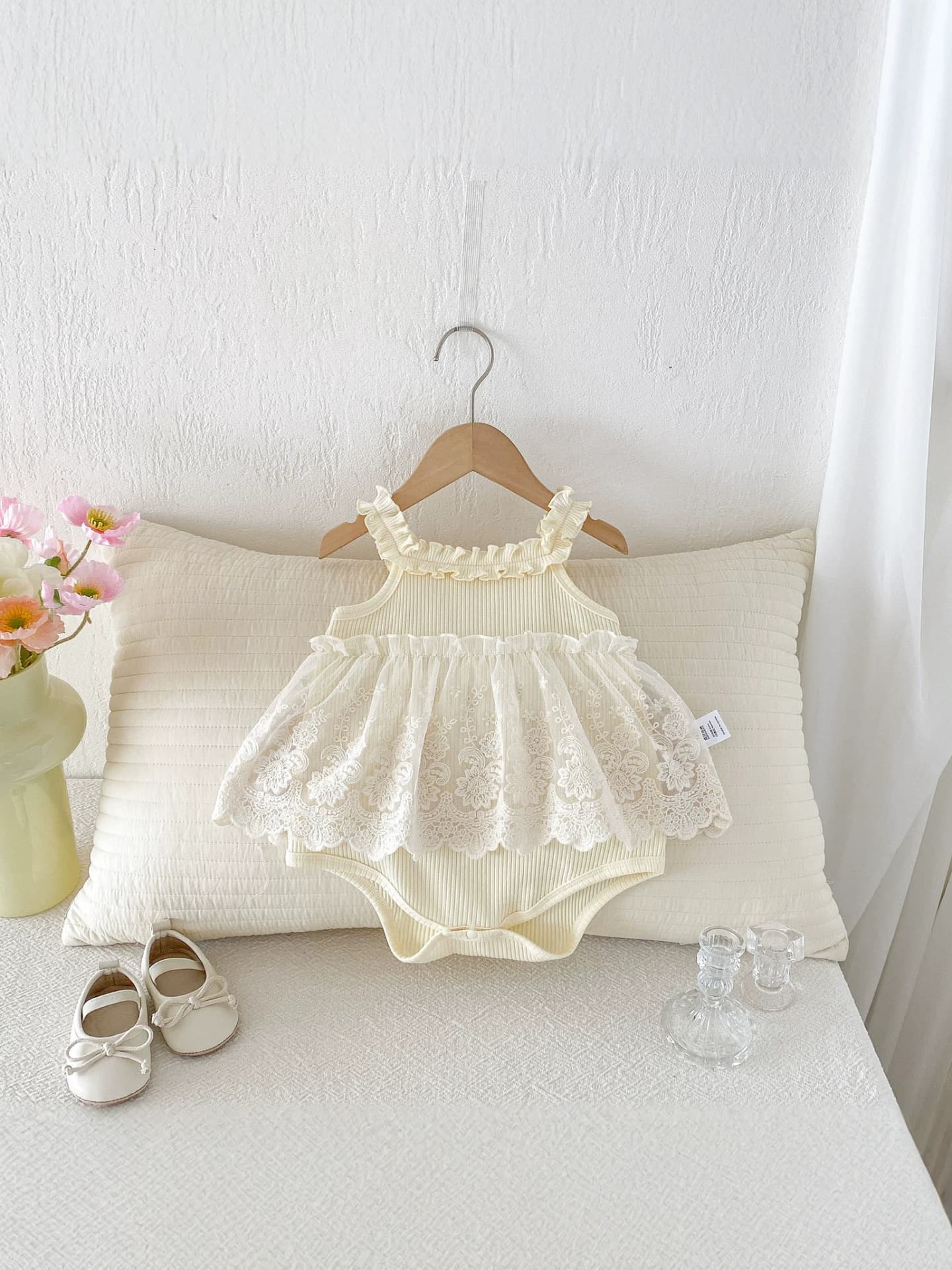 Baby Girl Summer Thin Cotton Romper, Fresh Lace-Stitched Strap Bodysuit Dress, Newborn Summer
