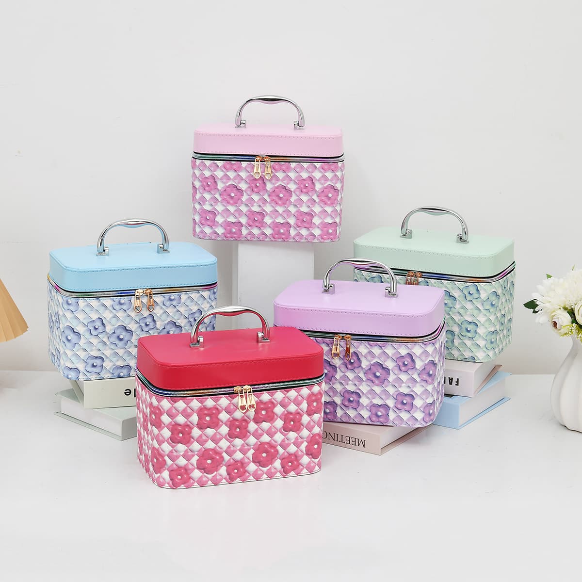Large Capacity 3-Piece Set Durable Dust-Proof Skincare & Makeup Travel Home Convenient Handheld Storage Box Travel Organizer