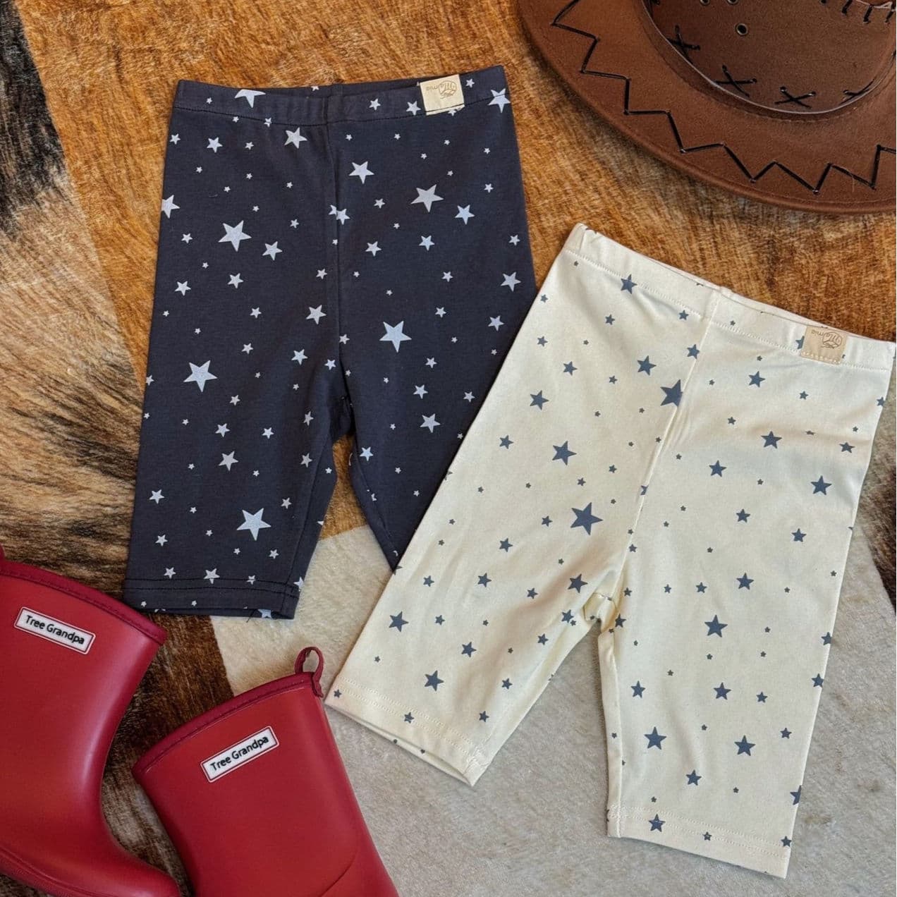 Girls Summer Leggings 2026 Baby New Fashionable Stretchy Cycling Shorts Casual Versatile Knee-Length Shorts