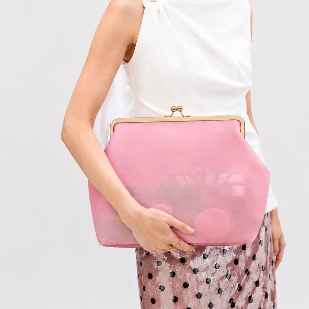 Japanese and Korean niche kiss lock clip jelly bag 2026 summer new PVC transparent shoulder bag macaron color clutch bag