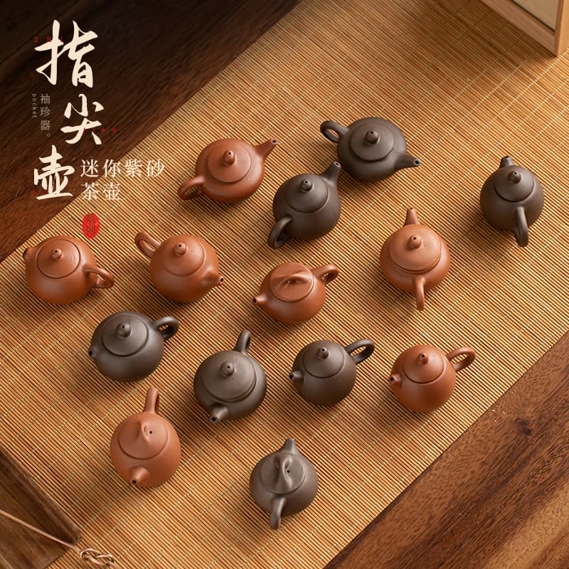 Fingertip Teapot, Miniature Zisha Small Teapot for Tea Play, Tea Table Brewing, Hand Play, Tea Pet Ornament, Kung Fu Tea Ceremony Accessory