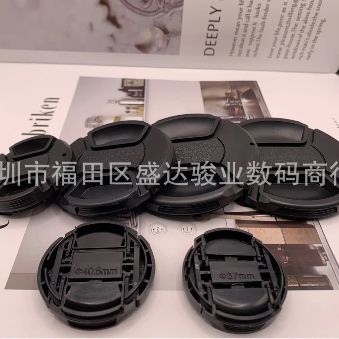 Wholesale Lens Cap, Blank Center-Pinch DSLR Camera Lens Protection Cover Unmarked Dust Cap with Anti-Loss Strap, Manufacturer