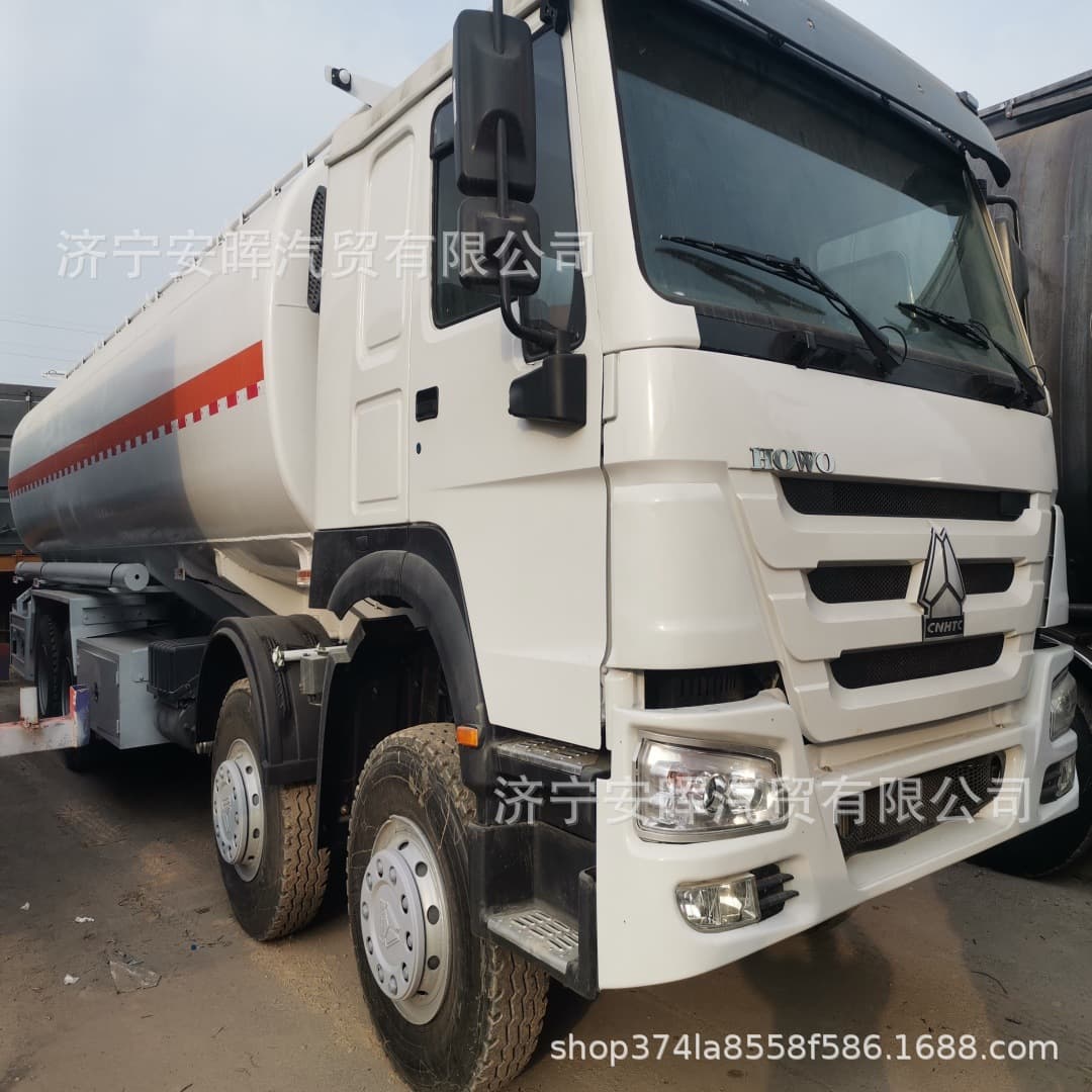Cross-border Export Used Sinotruk Howo 30 Cubic Meter Oil Tanker Liquid Tank HOWO 8x4 Water Sprinkler Truck 6x4 371