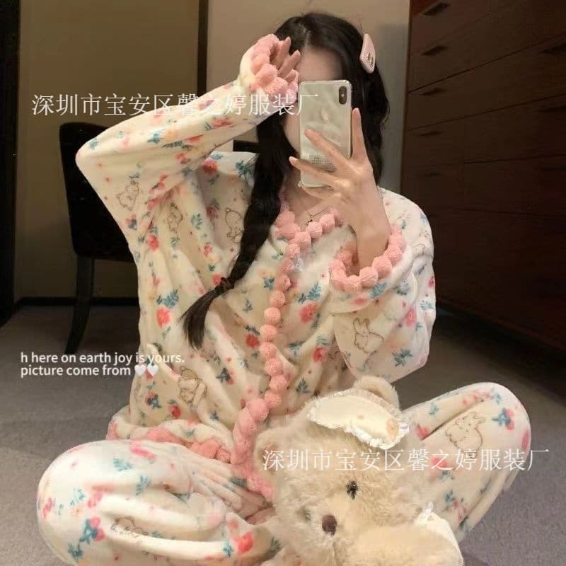 Jacquard cardigan simple coral velvet pajamas for women winter thickened plus velvet 2024 new internet celebrity beige suit