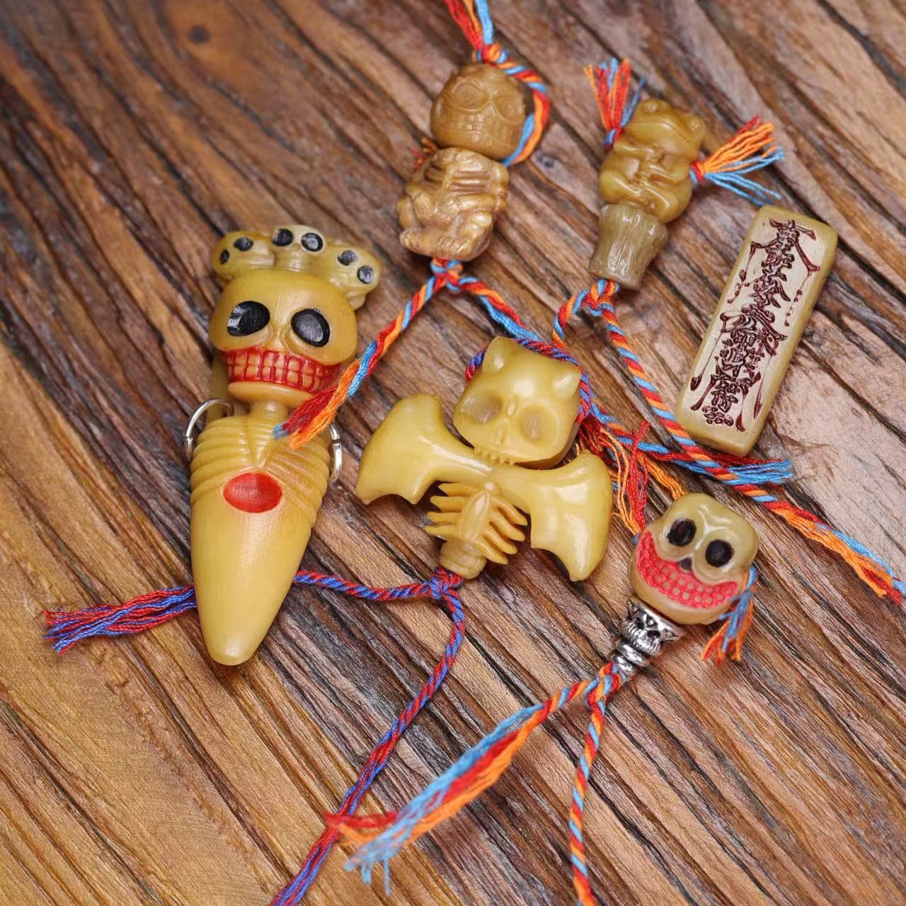 Natural camel bone skeleton doll, silly bat three-way connector, and backing cloud accessories for DIY bracelet and necklace crafts.
