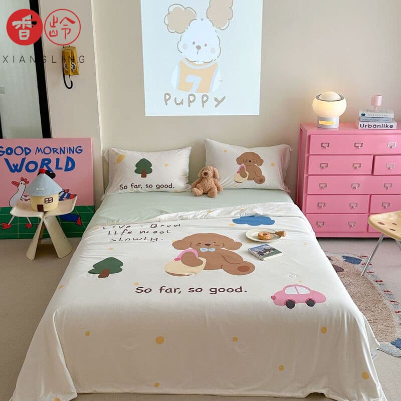 Cooling summer blanket, machine washable, Instagram-worthy, fresh and stylish, perfect for children and students, with a cartoon design.