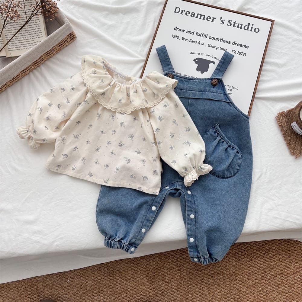 2025 Autumn New Style Children's Clothing Set for Girls: Floral Babydoll Shirt with Lace Denim Overalls (Two Pieces)