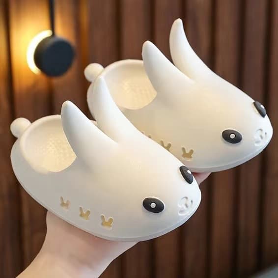 New Children's Slippers for Boys, Non-Slip, Cute Cartoon, Soft Sole, Toddler Closed-Toe Sandals, Hole Shoes