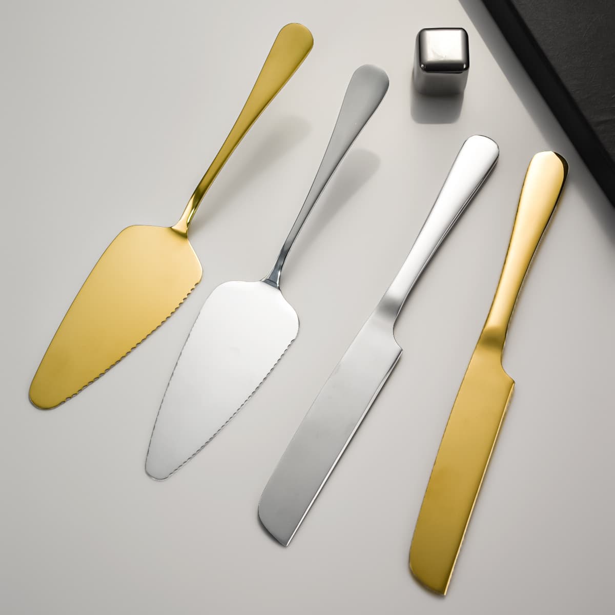 Cross-Border 410 Stainless Steel Cake Knife Spatula 2-Piece Set Banquet Birthday Party Cake Cutting Spatula Bread Knife Creative Baking