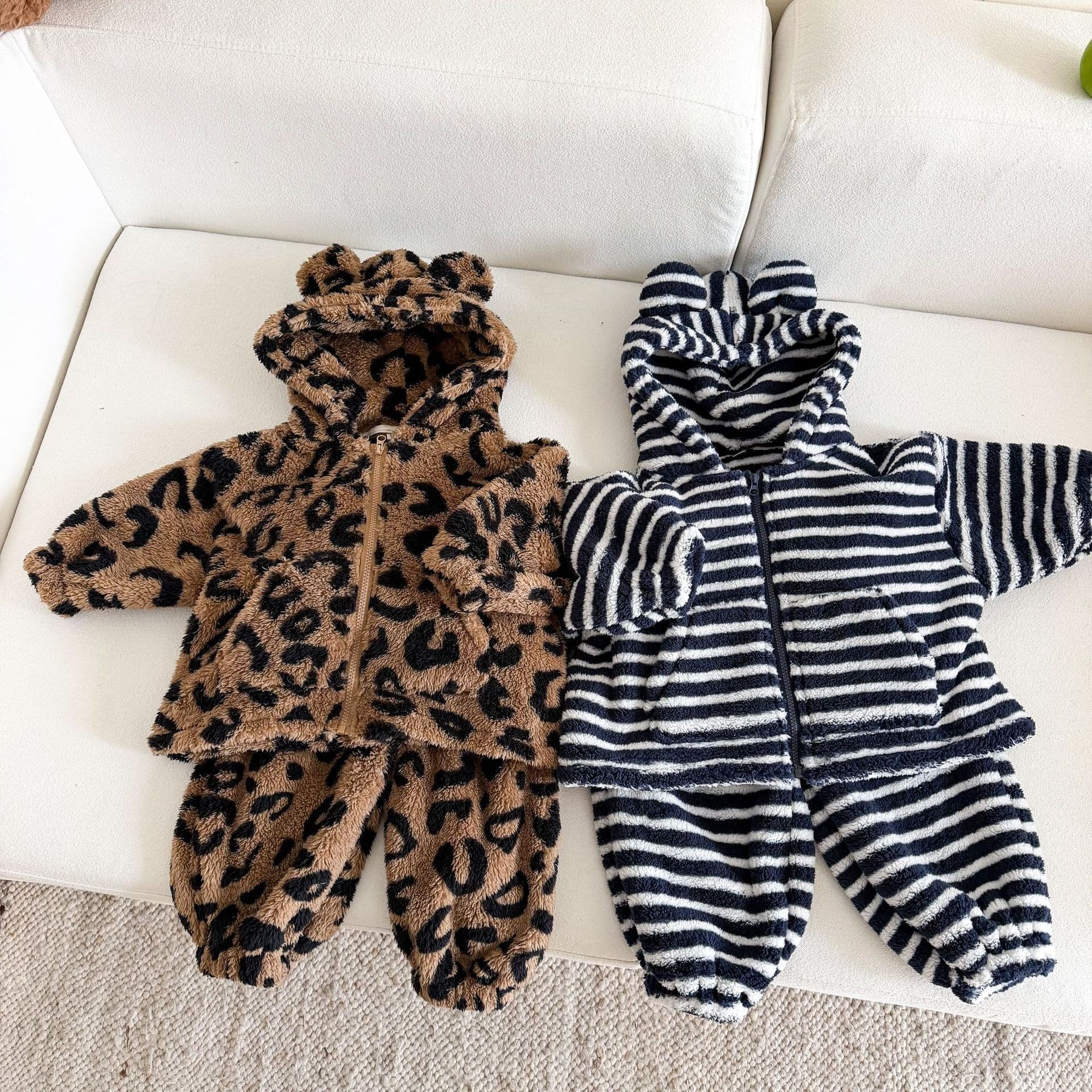 Autumn/Winter Kids Pajamas Fleece-Lined Girls Thick Flannel Coral Set 2026 New Boys Baby Homewear
