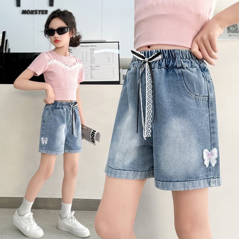 2025 summer girls' denim shorts, medium and large children's summer clothes, new girls' shorts, children's outer wear, thin pants, trendy