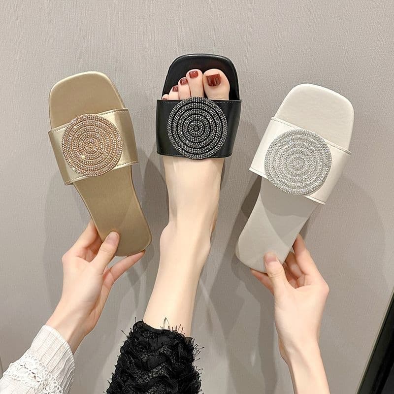 2026 Spring/Summer New Style Open-Toe Outdoor Sandals Korean Fashion Summer Elegant Versatile Comfortable One-Strap Slippers for Women White
