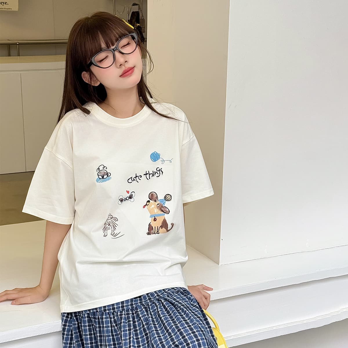 Children's Short Sleeve T-Shirt for Girls, Casual Loose Summer Top for Teens and Middle School Students, White T-Shirt