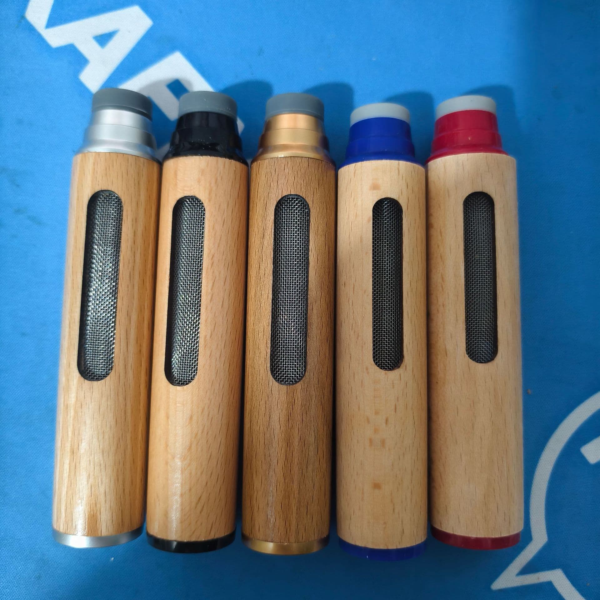 Factory Direct Solid Wood Anti-Spill Ash Artifact Car Ashtray Portable Outdoor Travel Self-Contained Ashtray