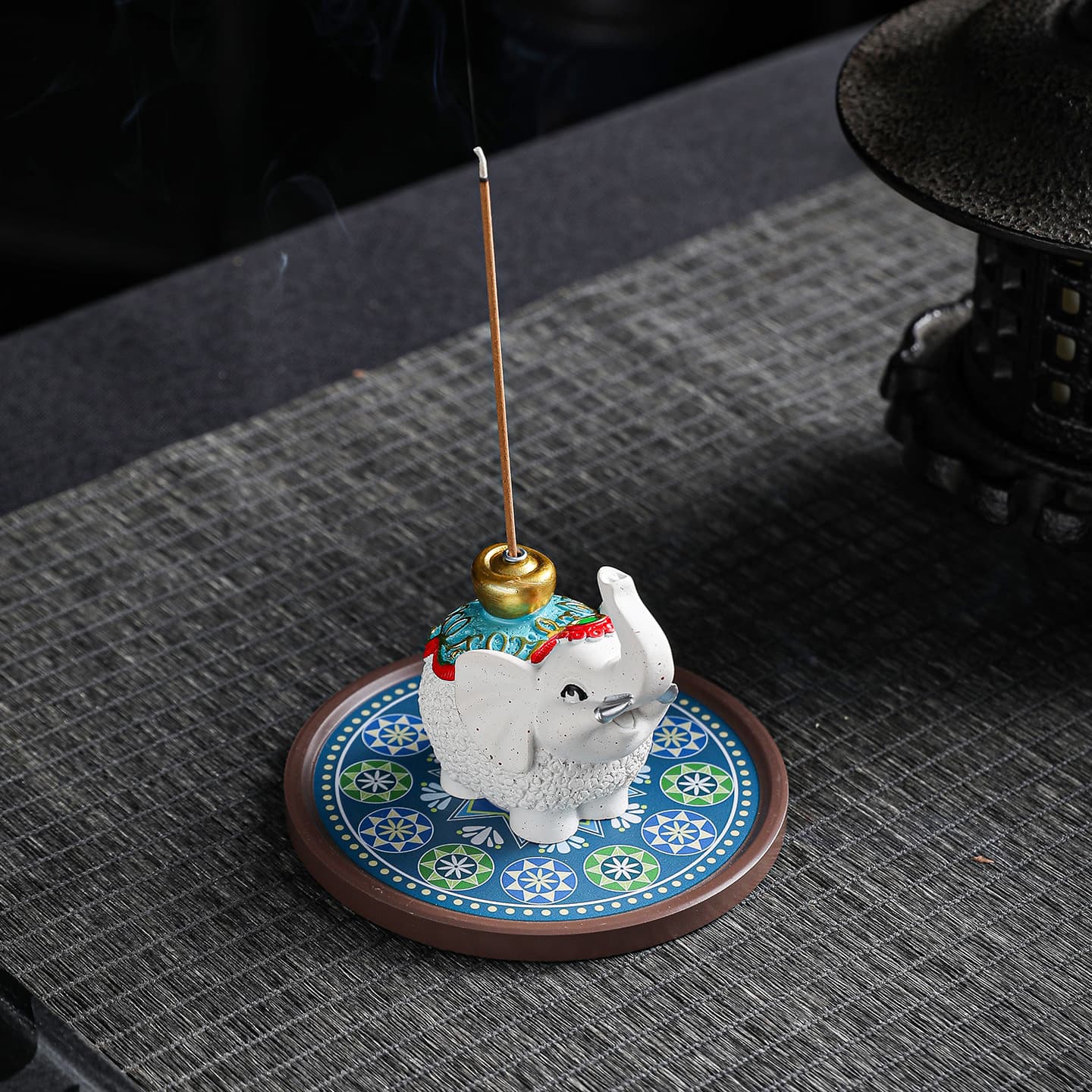 Auspicious Elephant Incense Stick Holder Base Ceramic Creative Decorative Ornament Home Tea Ceremony Incense Burner Exquisite Incense Tray