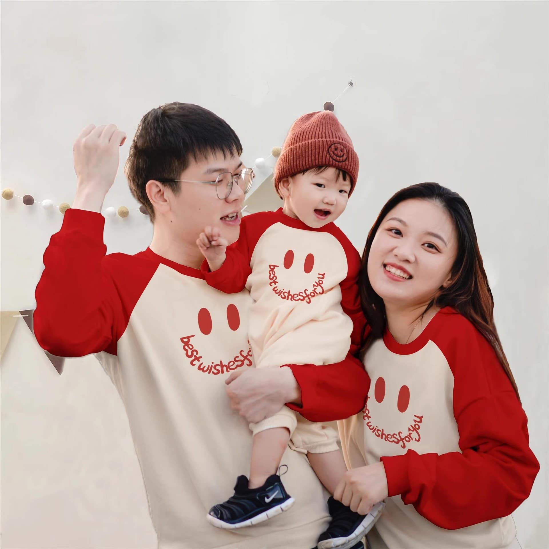 Autumn Family Matching Sweatshirts for Young Children, Stylish Outfits for a Family of Three, Boys and Girls, Baby 100-Day and First Birthday Photoshoot, Family Portrait