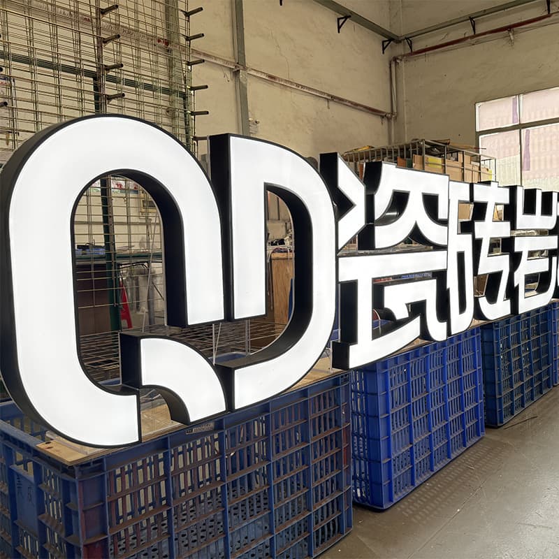 Outdoor Acrylic Stainless Steel Illuminated Advertising Letters Signage for Chain Hotel Entrance Signage Production