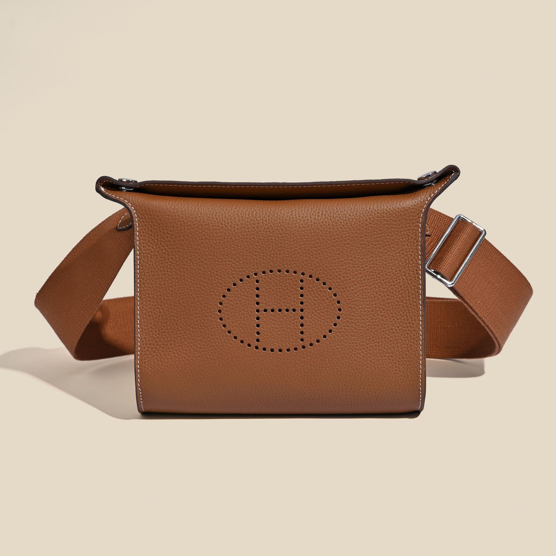 Factory Direct Genuine Leather Women's Bag Top Layer Calfskin Tray Bag Niche Design Kelly Bag Shoulder Crossbody Small Square Bag