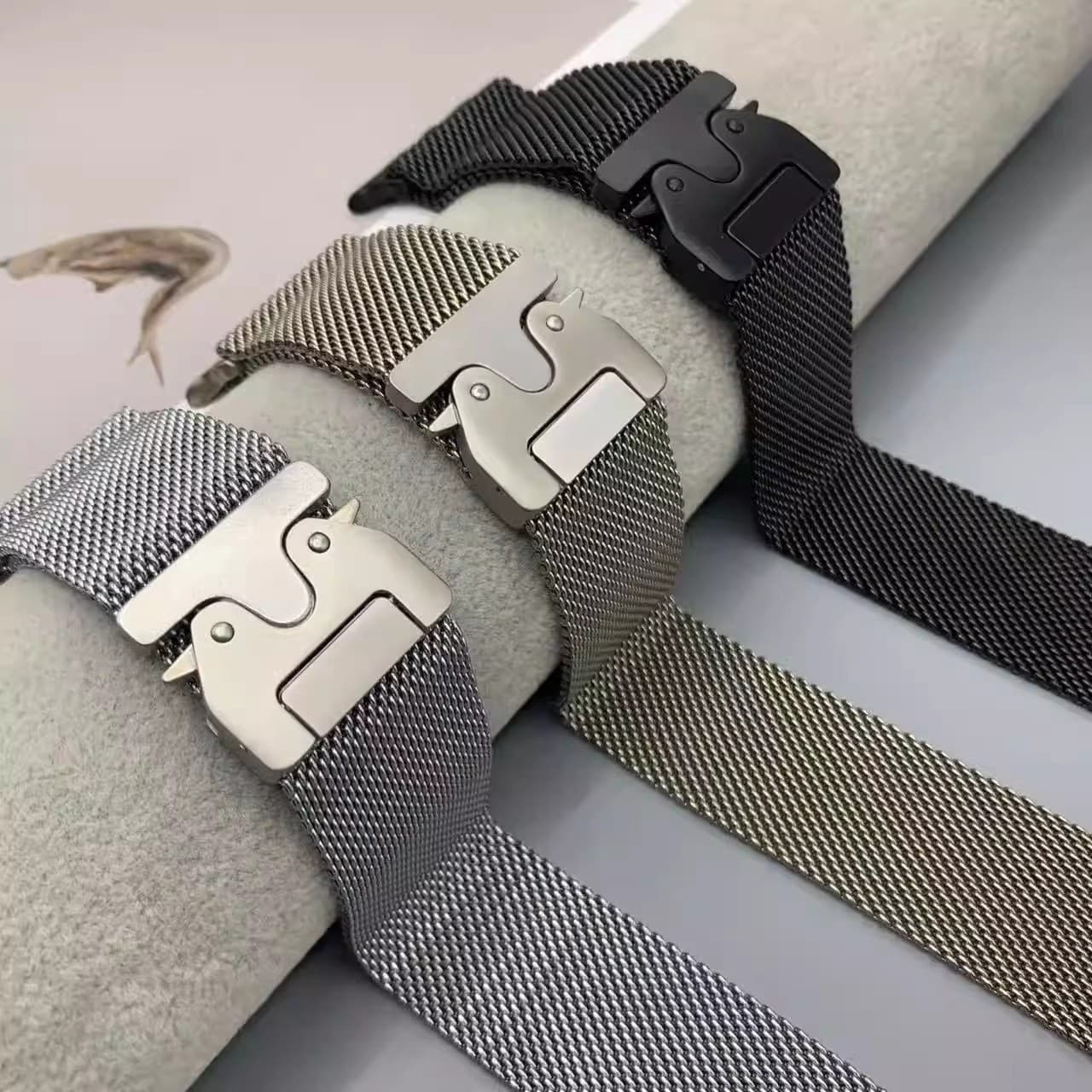 Suitable for Apple Watch Parachute Buckle Milan Strap Suitable for iWatch S1-S11/Ultra2/SE in stock