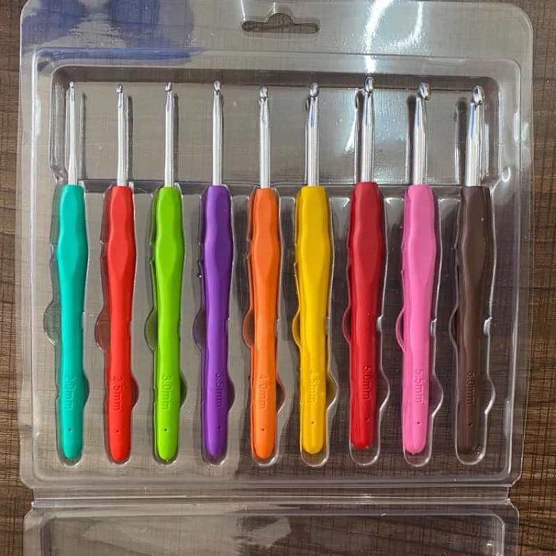 [Manufacturer] Wholesale Soft Handle Crochet Hooks Full Set DIY Hand Knitting Needles Metal Aluminum TPR Crochet Hooks