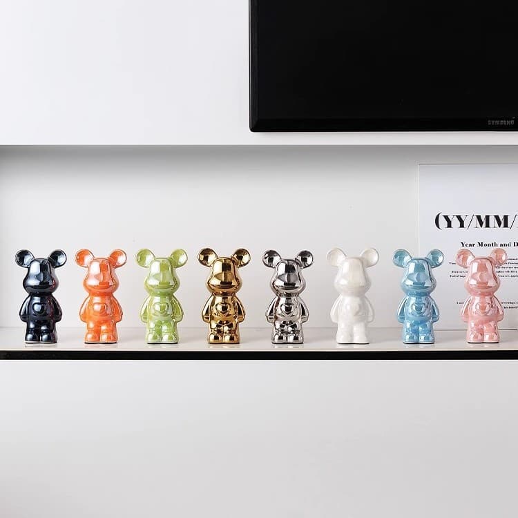 Violent Bear Light Luxury Ceramic Ornament, Desktop Living Room Entryway TV Cabinet Wine Cabinet Money Jar, Minimalist Home Decor