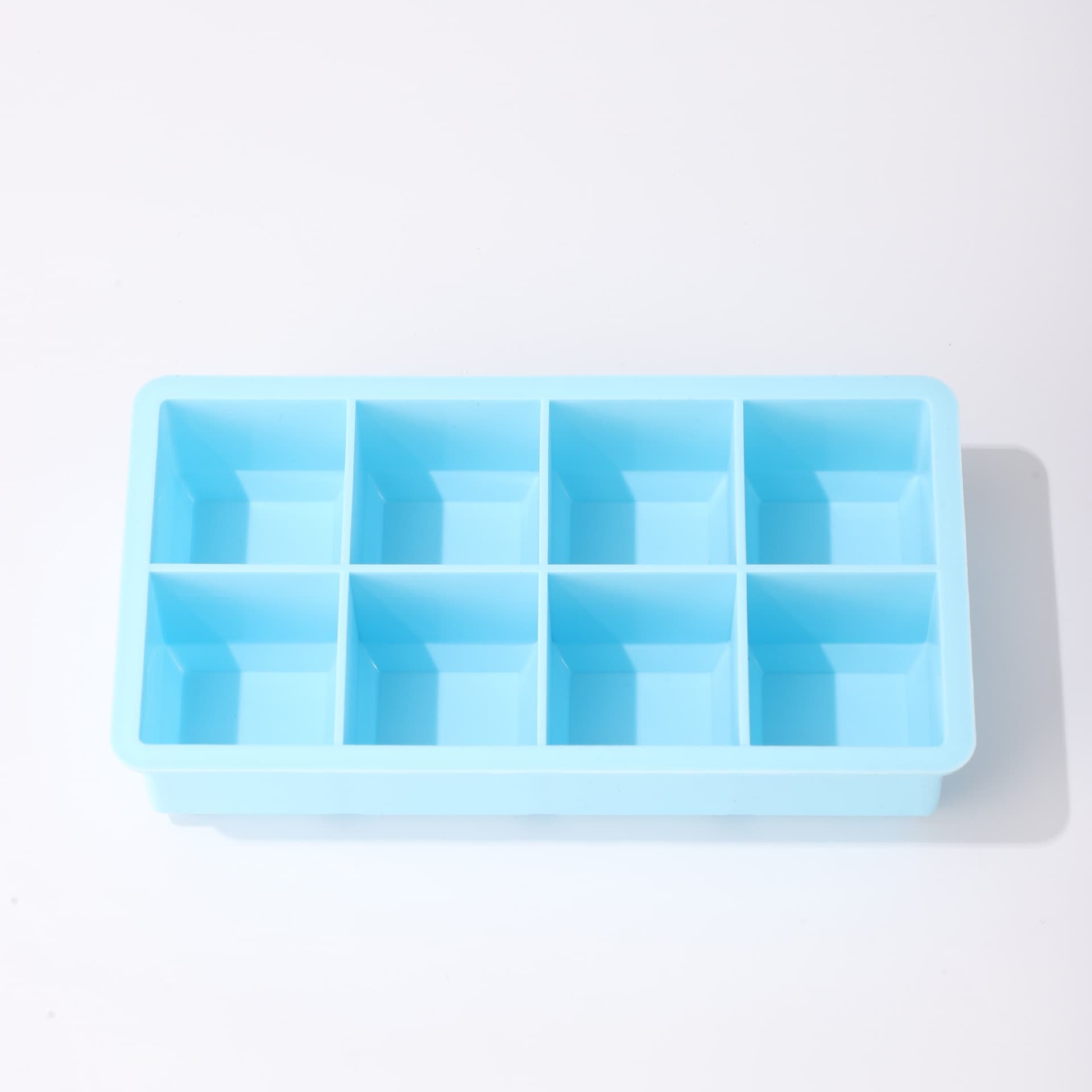 Silicone Ice Cube Tray with Lid, Commercial and Home Use, Large Ice Cube Mold, Food-Grade Silicone Ice Mold