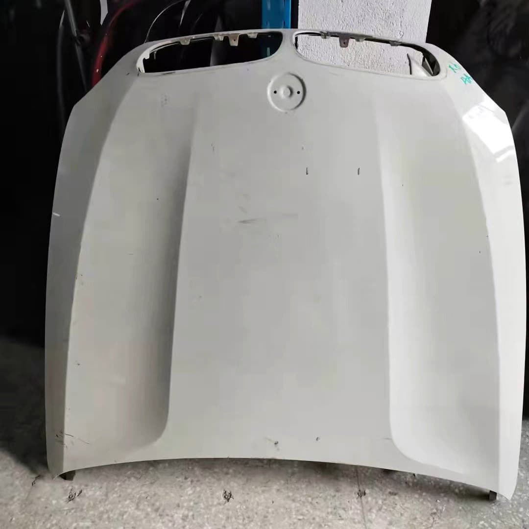 Suitable for BMW X1 X3 X4 X5 X6 Z4 E83 E70 F25 hood, door, fender used parts