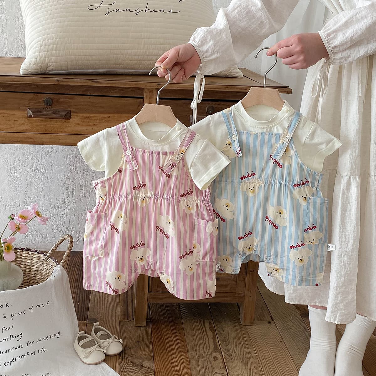 Boys summer suit 2026 new style baby short-sleeved two-piece set baby overalls summer outing clothes
