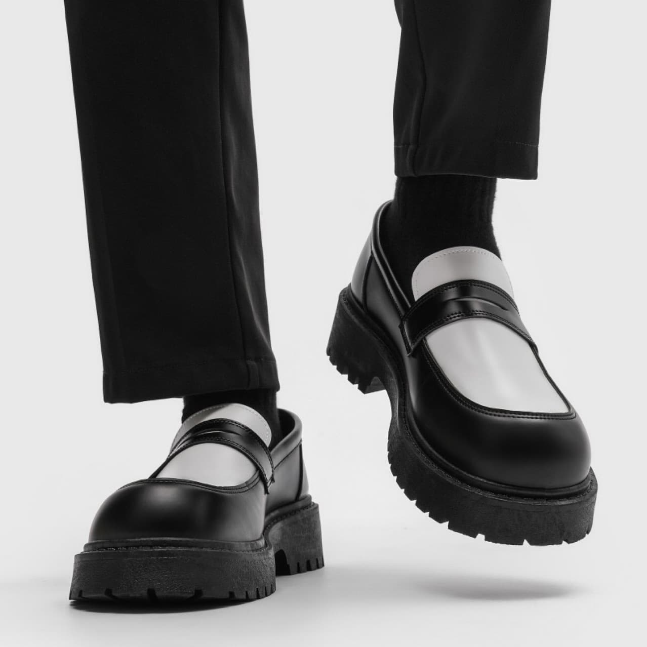 2025 New Men's Work Casual Wide Leather Shoes, Niche Low-Top Thick-Soled Height-Increasing Slip-On Men's Shoes, Dropshipping Z35