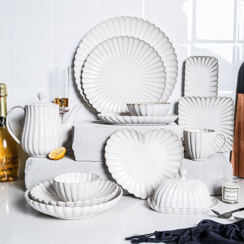 Japanese household kiln-turned ceramic tableware chrysanthemum fish plate creative bowl and dish set dinner plate ceramic soup bowl plate wholesale