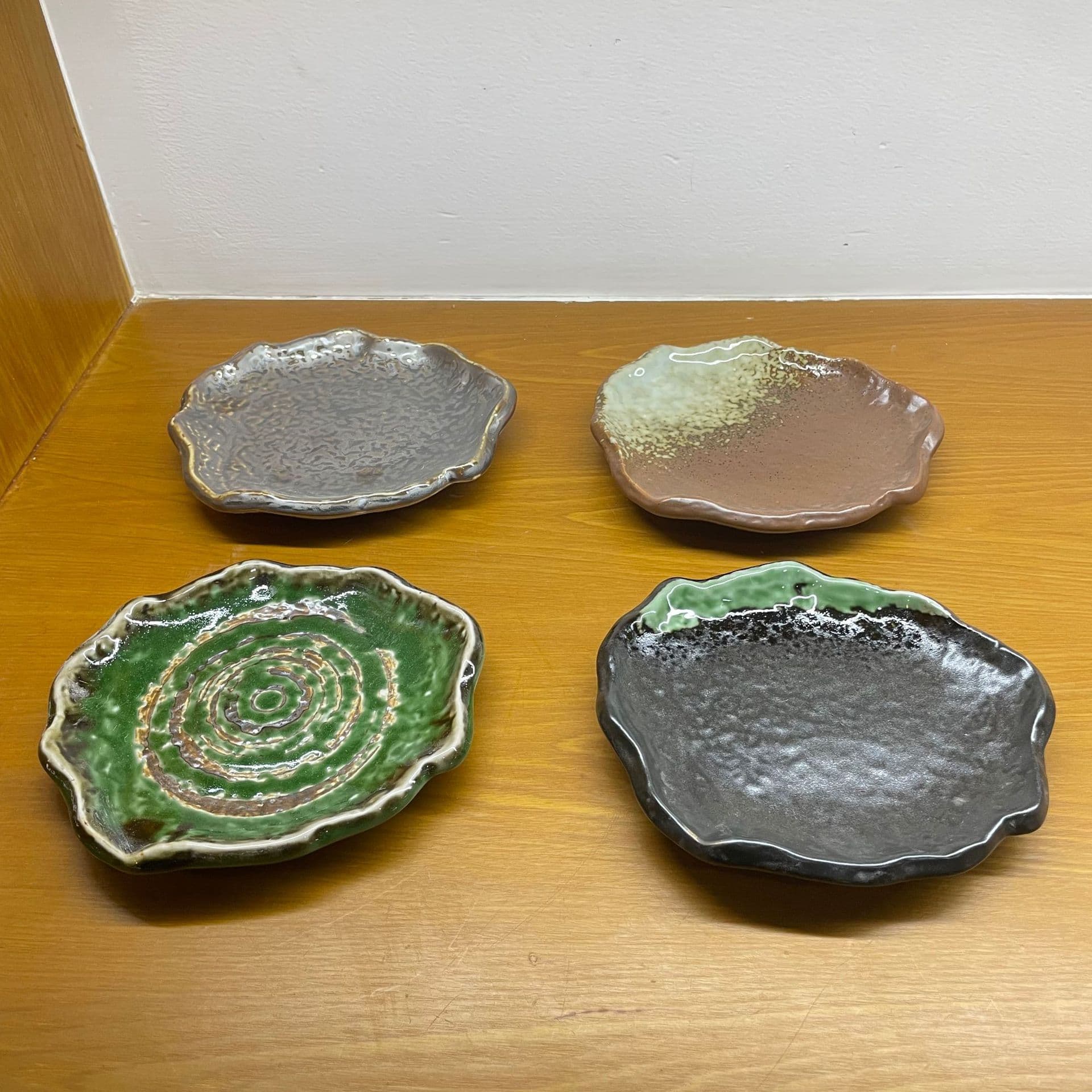 Japanese Cuisine Irregular Yakitori Plate Single Serving Sushi Sashimi Plate Grilled Dish Ceramic Skewer Plate Sushi Plate
