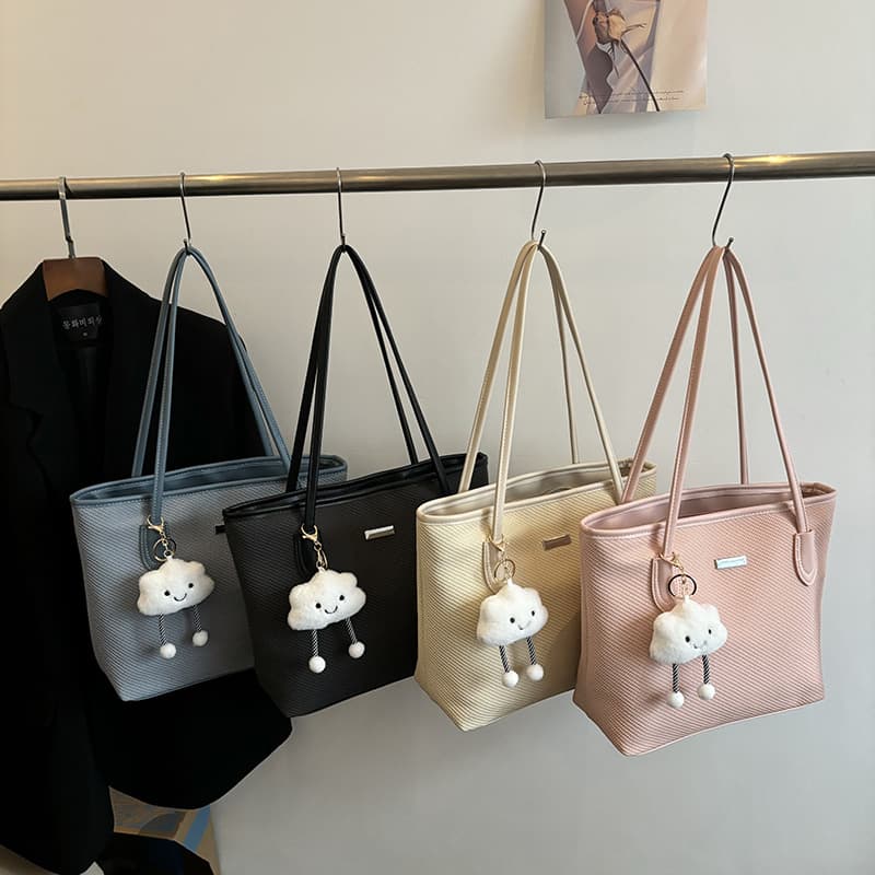 Trendy New Bag for Women 2025 Spring Student Large Capacity Stylish Versatile Underarm Bag Shoulder Bucket Bag