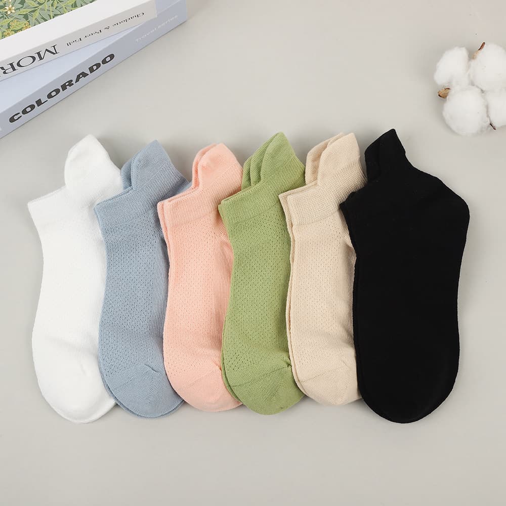 Spring and Summer Women's Short Socks Solid Color Breathable Cotton Socks Sports Couple Socks Running Socks Ready for Sale