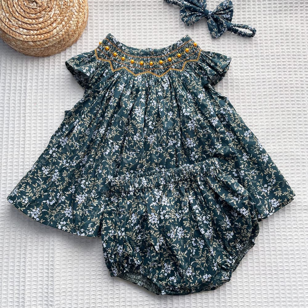 Girl Dress Baby Toddler Girls Smocked Short Sleeve Shorts Set Handmade Beaded Summer Children's Clothing Wholesale Supply