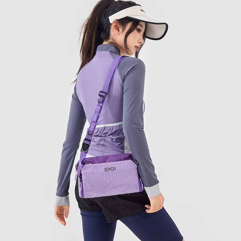 2026 New Large Capacity Outdoor Crossbody Bag for Women Fashion Trend Simple Lightweight Breathable Contrast Color Plaid Shoulder Bag