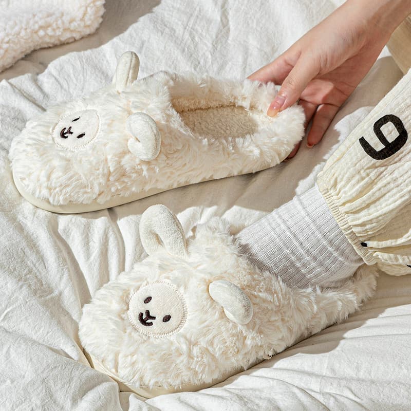 Cute Sheep Cotton Slippers for Women, Home Cotton Slippers, Fleece-Lined Cotton Slippers for Men, Warm Shoes, Postpartum Shoes for Women, Closed-Toe Slippers for Women