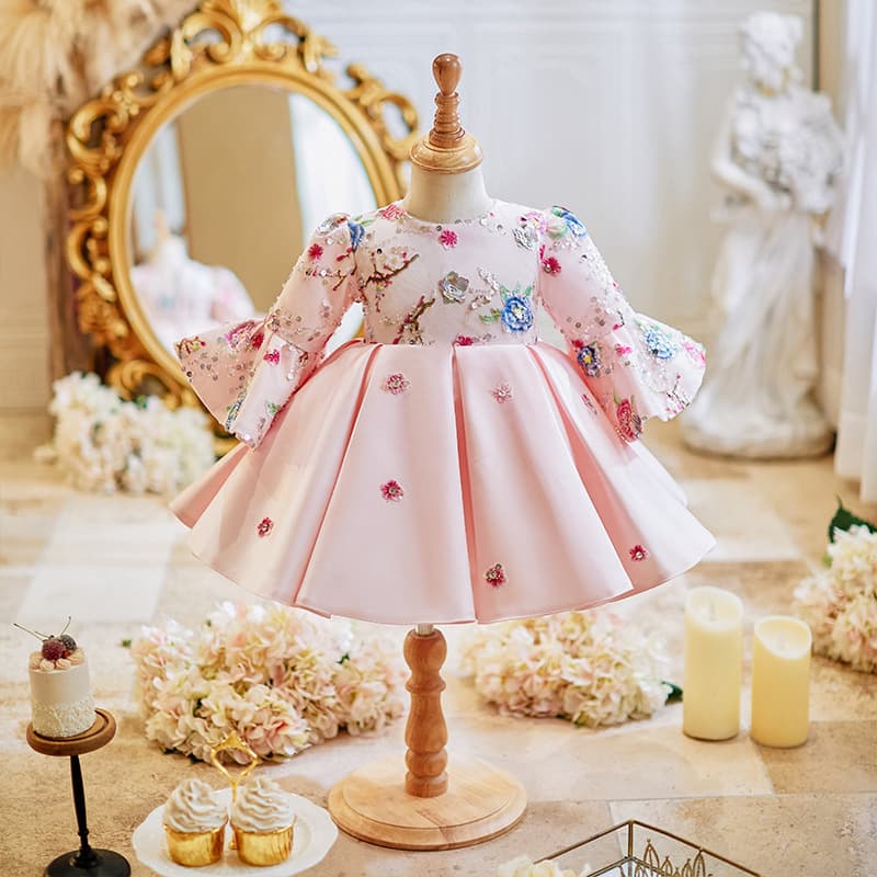 Baby girl's one-year-old dress 2026 style 100-day birthday Chinese Tang suit flower girl wedding children's New Year's greetings dress