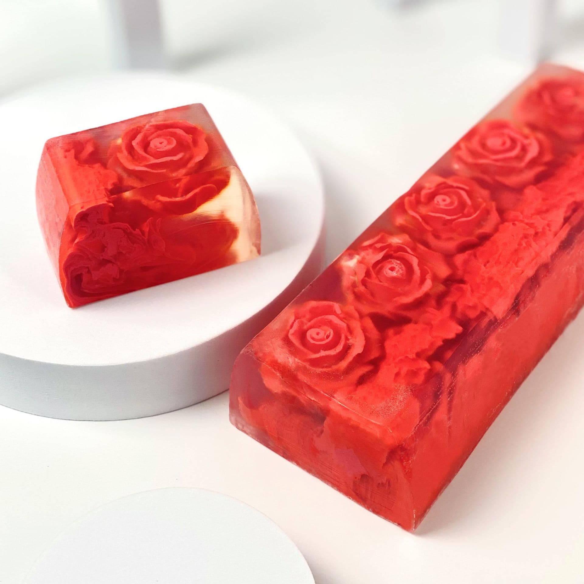1kg large ladder-shaped essential oil handmade soap of the same style as the big brand 1kg bath rendering cloud gilded handmade soap
