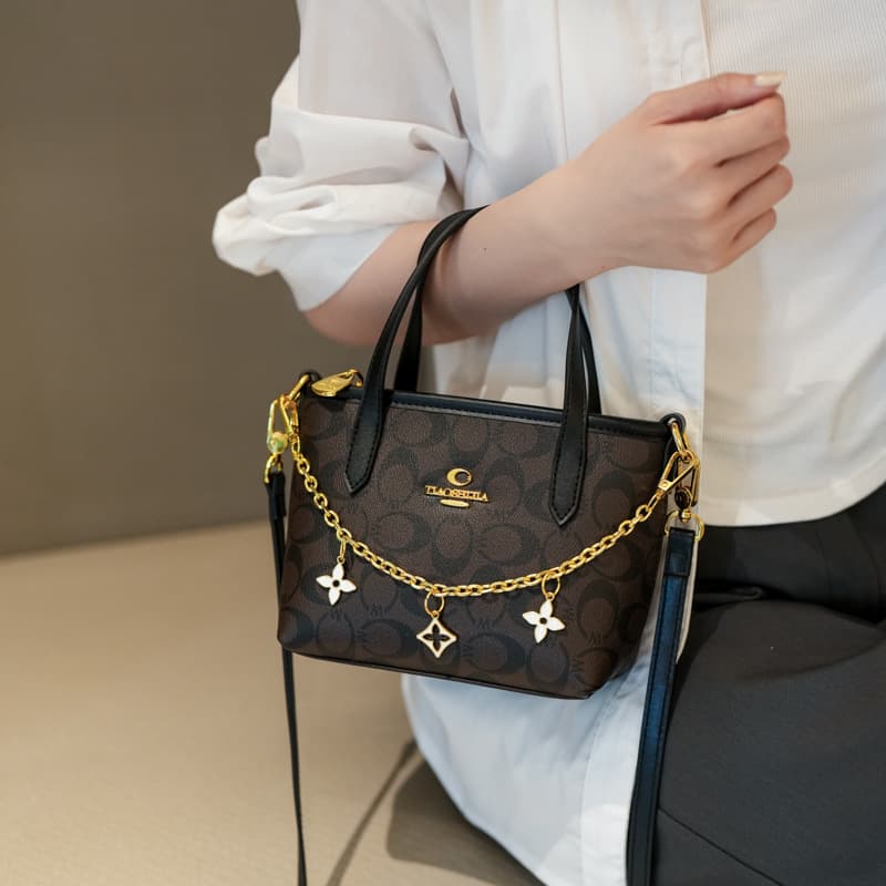 Stylish Small Bag for Women 2026 New Trendy Chain Bucket Bag, Basket Bag, Versatile Shoulder and Crossbody Bag