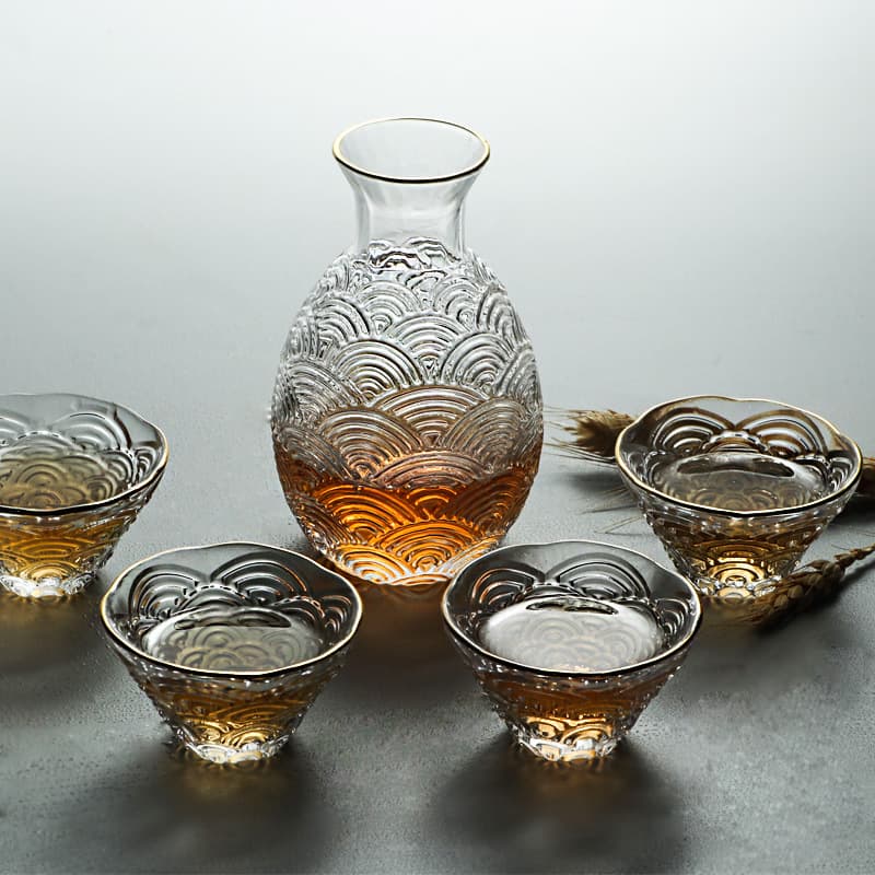 Japanese Creative Hammered Sake Set, Auspicious Cloud Glass Liquor Pot with Gold Rim, Home Use Warm Wine Glassware